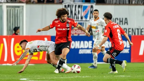 Tobar saca el habla por encontrón de Falcón con árbitro asistente.