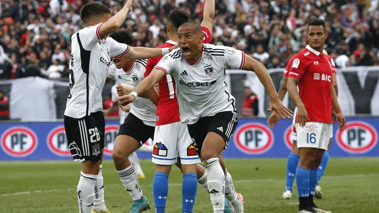 Leandro Benegas recuperó el balón en la última jugada.