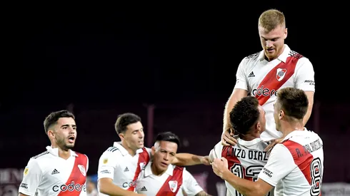 Quinteros llamó a crack de River Plate para reemplazar a Lucero en Colo Colo.
