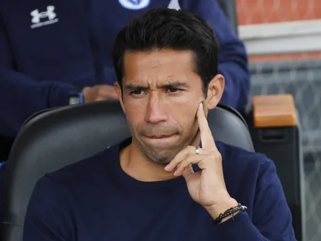 DT de la UC no se guarda nada y arremete en duros términos contra el árbitro