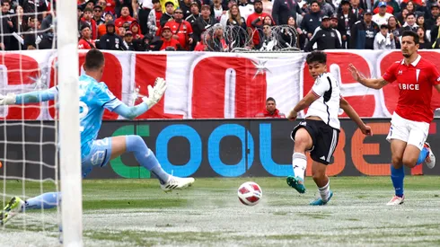 Colo Colo tiene en un arco a la UC pero no puede abrir la cuenta