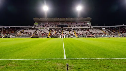 Colo Colo jugará con Unión Española en el Monumental.