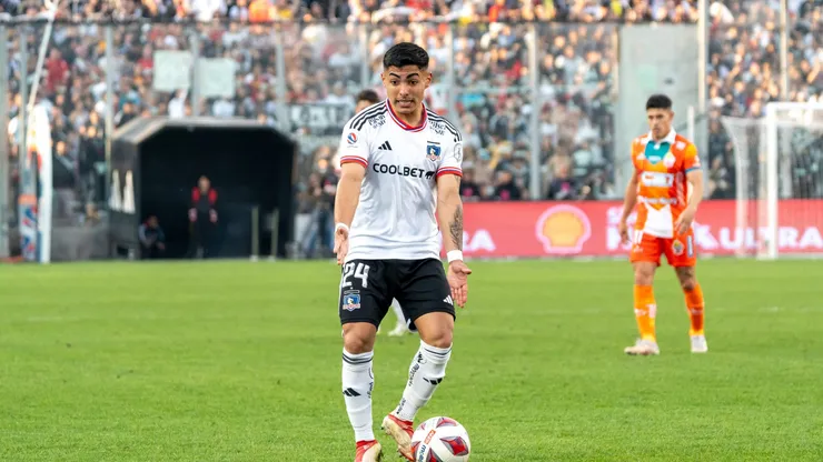 Colo Colo analiza extender el contrato de Jordhy Thompson.