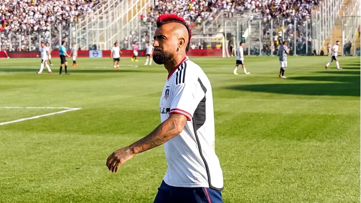 Gustavo Quinteros espera con los brazos abiertos a Arturo Vidal en Colo Colo.