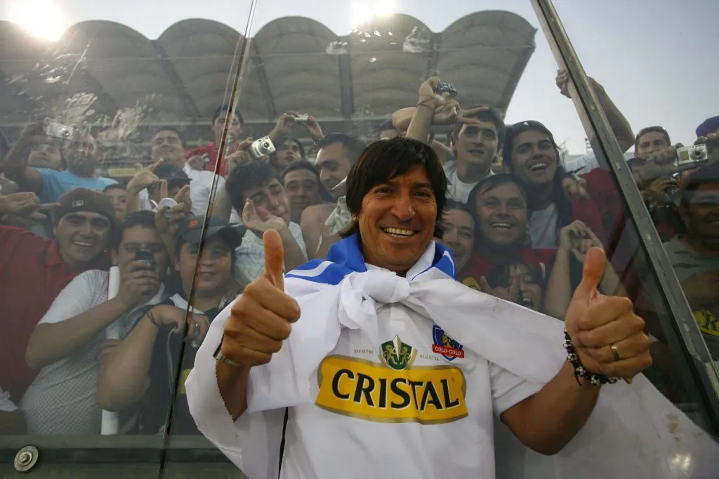 Iván Zamorano vuelve a jugar con la camiseta del Cacique | Foto: Photosport