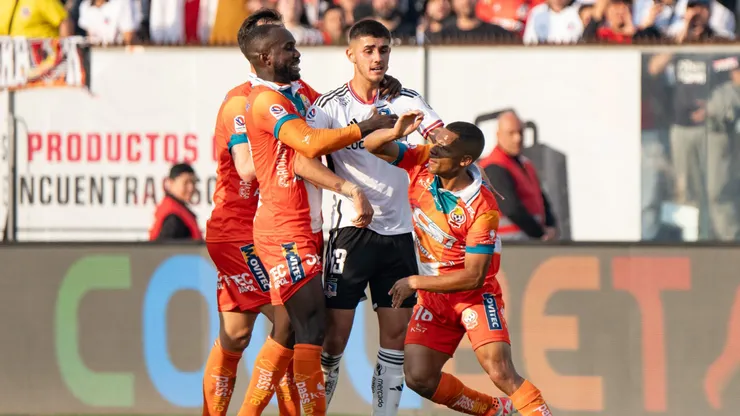 Histórico de Colo Colo le mete presión a Cobresal por el título.