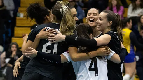 El CSD Colo Colo parte con el pie derecho en el Voleibol