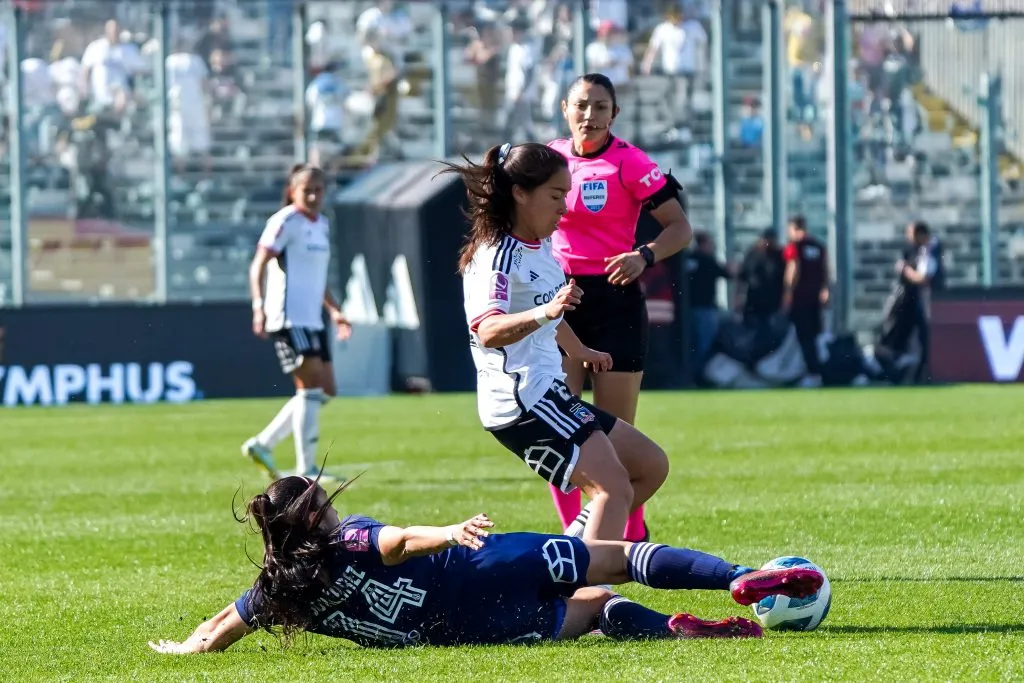 Colo Colo femenino enfrentando a Universidad de Chile en el Monumental. (Foto: Guillermo Salazar/DaleAlbo)