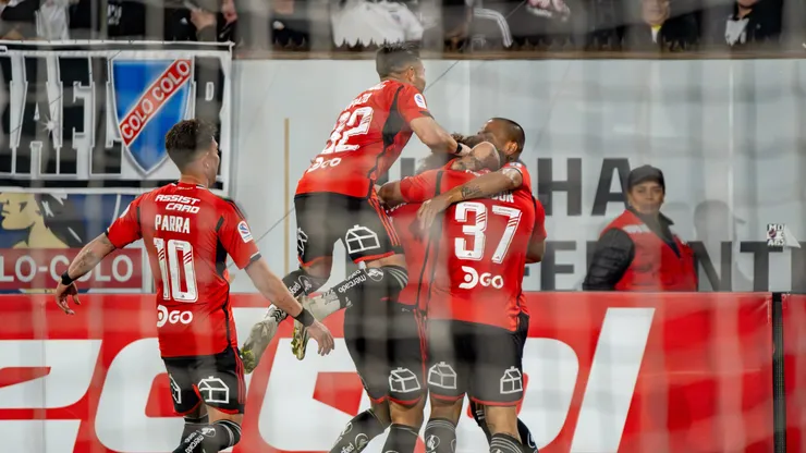 En Colo Colo esperan respuesta sobre la programación de la final de Copa Chile.