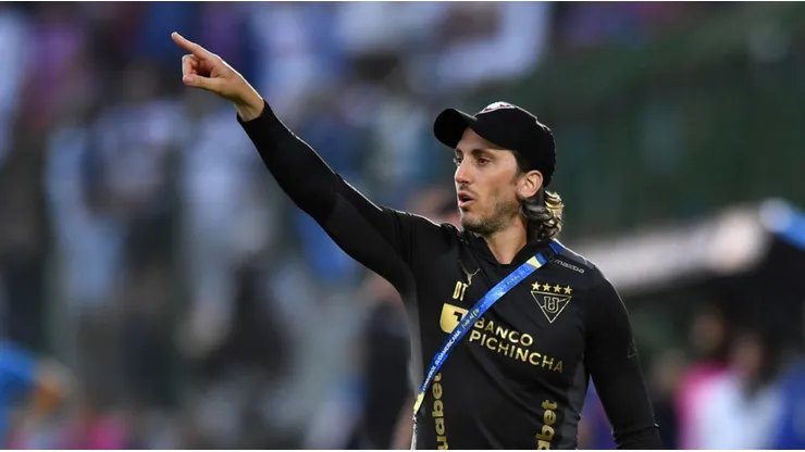 Colo Colo busca convencer a Luis Zubeldía para ser el entrenador del 2024.