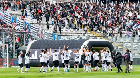 El esfuerzo económico de una mamá para comprarle el abono a su hija.