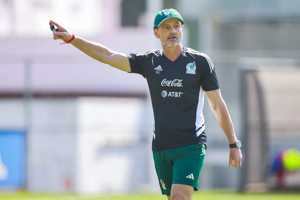 Diego Cocca, de último paso por la selección de México, se sumó a la lista de Colo Colo. 