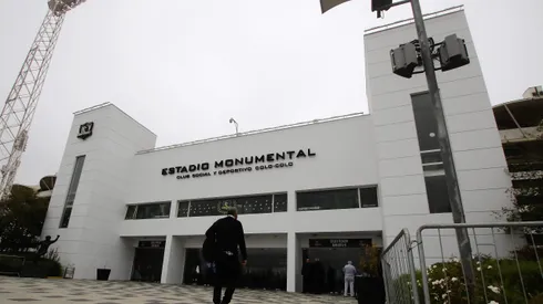 Blanco y Negro tiene clave reunión de directorio en Colo Colo.