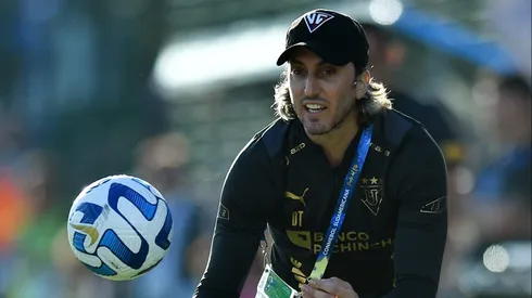 La exigencia de Luis Zubeldía para sentarse a conversar con Colo Colo.