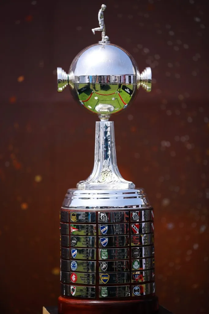 El trofeo que se disputa en la Copa Libertadores. (Foto: Getty Images)