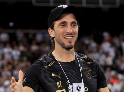 Ojo Colo Colo: Zubeldía se aleja de su renovación en Liga de Quito