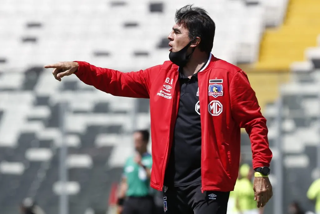 Gustavo Quinteros llegó a salvar a Colo Colo de bajar a la Primera B | Foto: Photosport