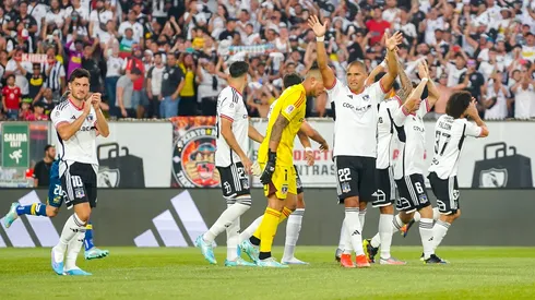 Polémica con Blanco y Negro por parte del CSD Colo Colo por los abonos 2024.