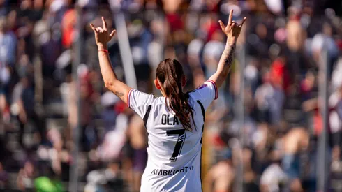 La colocolina Isidora Olave gana el premio a mejor extrema.