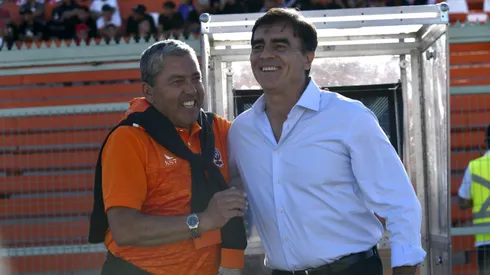 Histórico de Colo Colo se la juega con su candidato para reemplazar a Gustavo Quinteros.