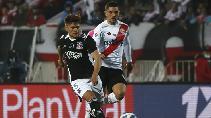 Colo Colo visita a Curicó Unido en la fecha 30.