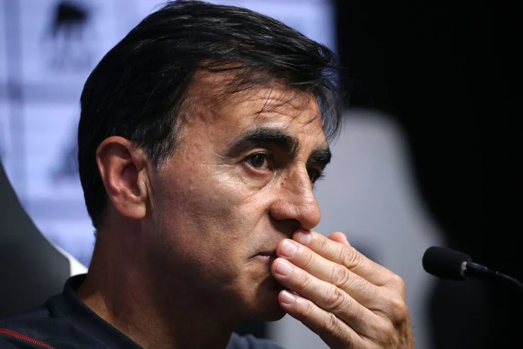 Gustavo Quinteros se refirió al estado en que se encuentra el Estadio Monumental en la previa del duelo ante Unión Española.