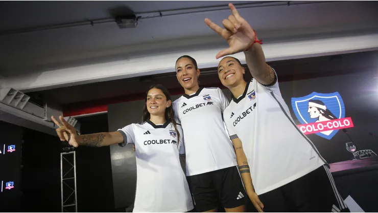 Torrero da luces de la camiseta de arqueros en Colo Colo.