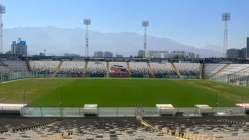El preocupante estado de la cancha en el Monumental.