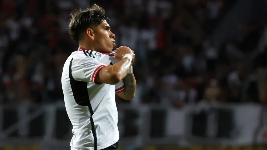 Carlos Palacios anota un golazo y declara su amor por Colo Colo