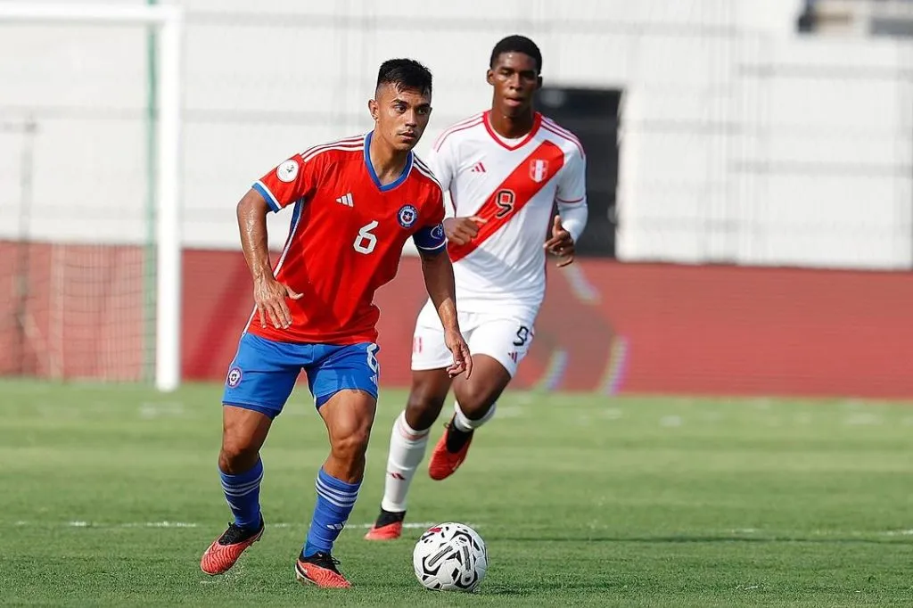 Vicente Pizarro volverá a ser titular en Chile Sub 23, Imagen: Carlos Parra