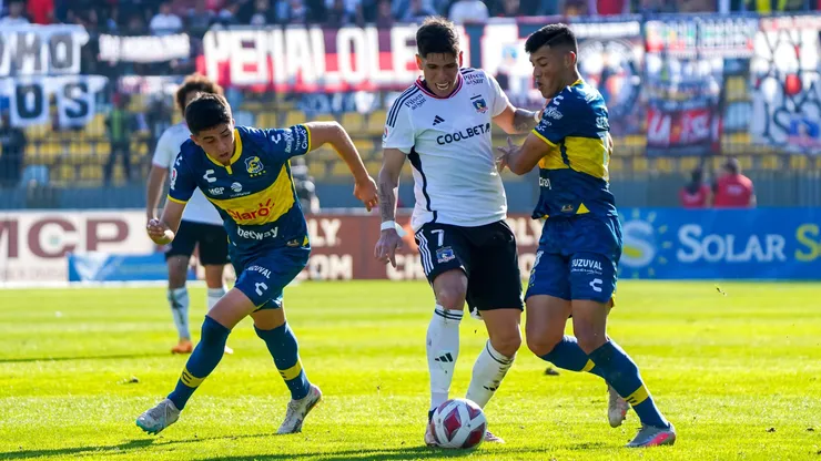 Colo Colo juega este sábado un amistoso con Everton.