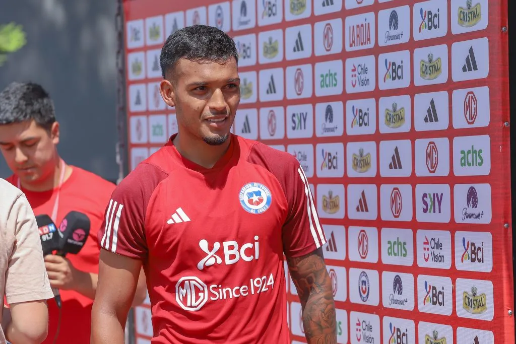 Daniel Gutiérrez en los entrenamientos de la Selección Chilena. (Foto: Photosport)
