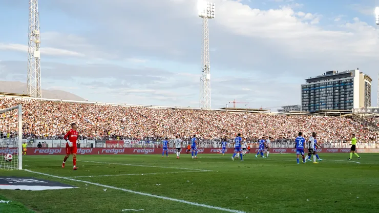 Colo Colo busca llenar el Monumental para el Superclásico