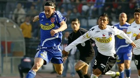 Arturo Vidal jugando ante la U