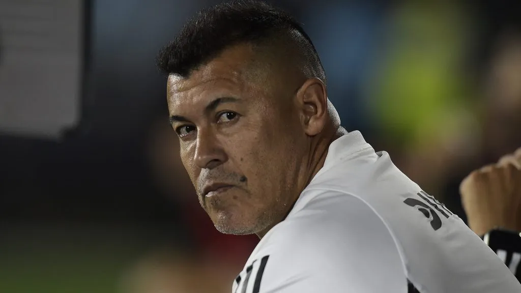 Jorge Almirón vivió su primer partido como entrenador de Colo Colo