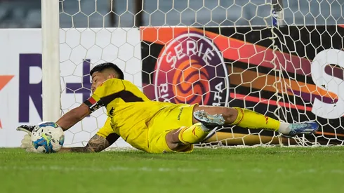 Colo Colo venció por penales a Rosario Central en su primer amistoso del 2024.