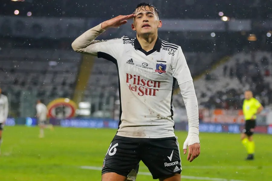 Pablo Solari le puede dar grandes noticias a Colo Colo. Imagen: Marcelo Hernandez/Photosport