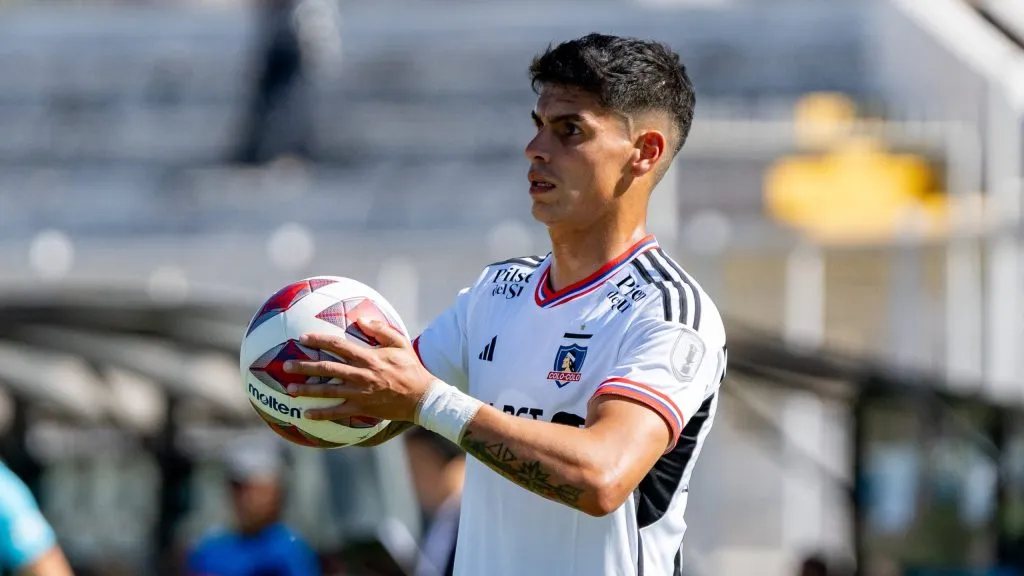 Erick Wiemberg no puede más de felicidad por seguir en Colo Colo.