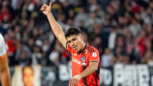 Damián Pizarro le entrega tremenda noticia a Jorge Almirón.