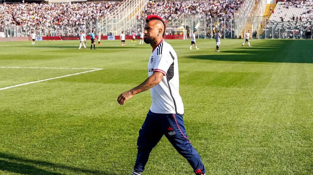 Arturo Vidal tiene la venia de Esteban Pavez en Colo Colo.