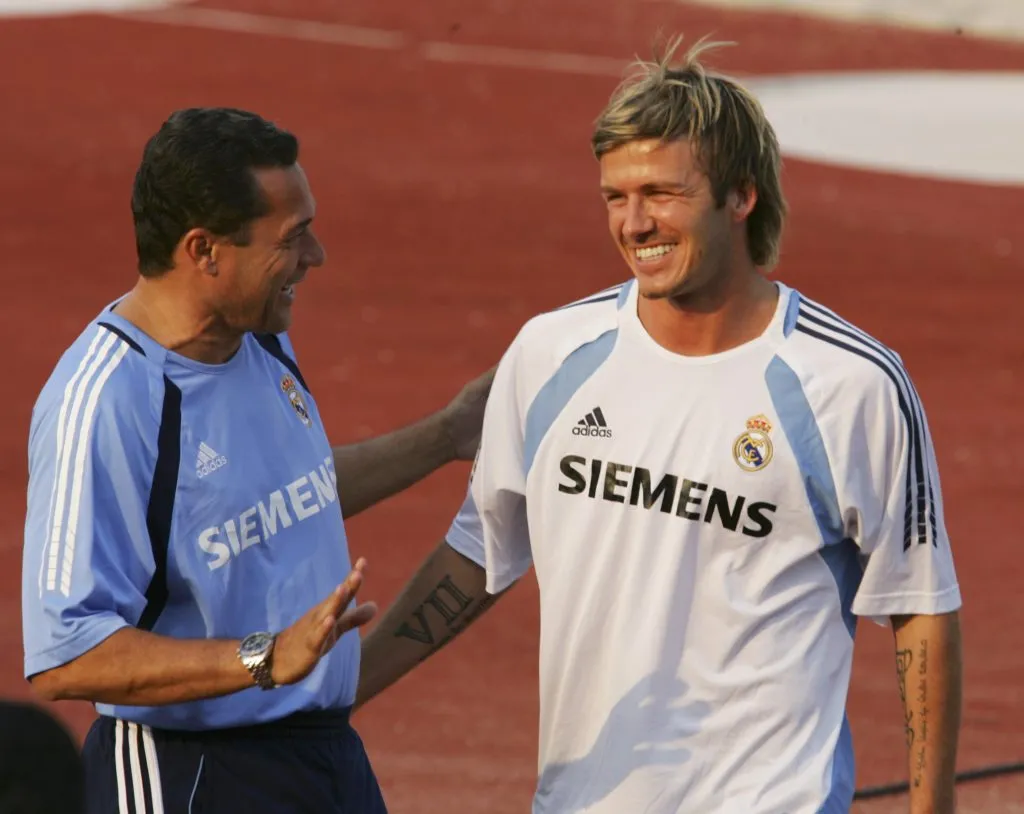 A finales del 2004, Luxemburgo fue presentado como el nuevo DT del Real Madrid, donde coincidió con los Galácticos.