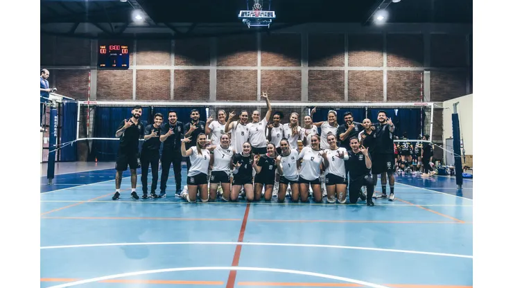 El equipo femenino de vóleibol está realizando una gran campaña en la Liga A1