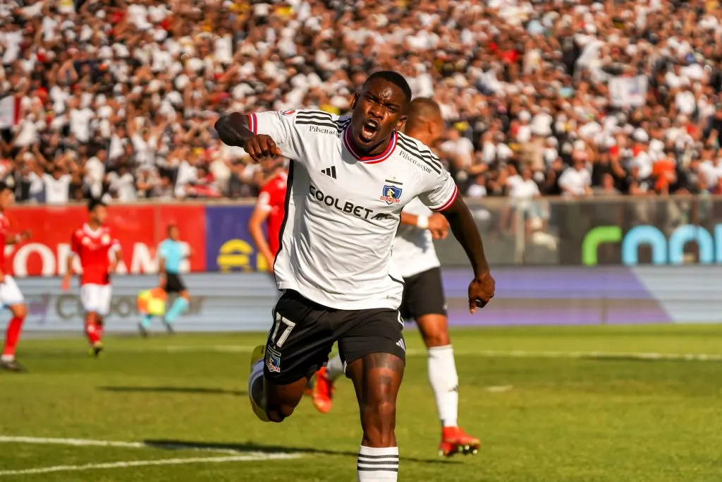 Fabián Castillo partió de Colo Colo tras finalizar su préstamo y liberó un tan ansiado cupo de extranjero.