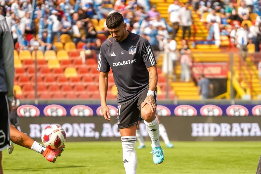 Matías de los Santos ante Universidad Católica en Santa Laura. Tras aquel compromiso se confirmó su lesión. Imagen: Guille Salazar/DaleAlbo