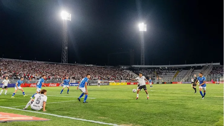 Colo Colo no podrá recibir a la U con estadio lleno.