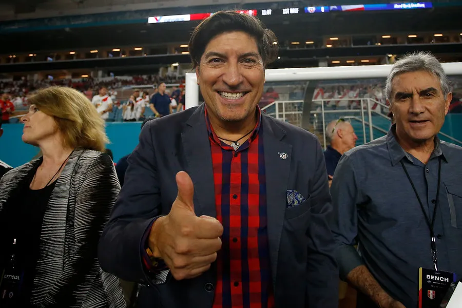Iván Zamorano dirá presente en la despedida de Jaime Valdés en el Estadio Monumental. Imagen: Andres Pina/Photosport