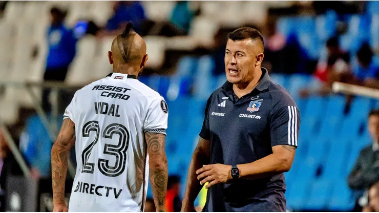 Arturo Vidal está disponible y a disposición de Almirón en Colo Colo