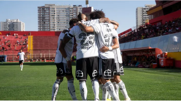 Colo Colo se mide ante Godoy Cruz por Copa Libertadores.
