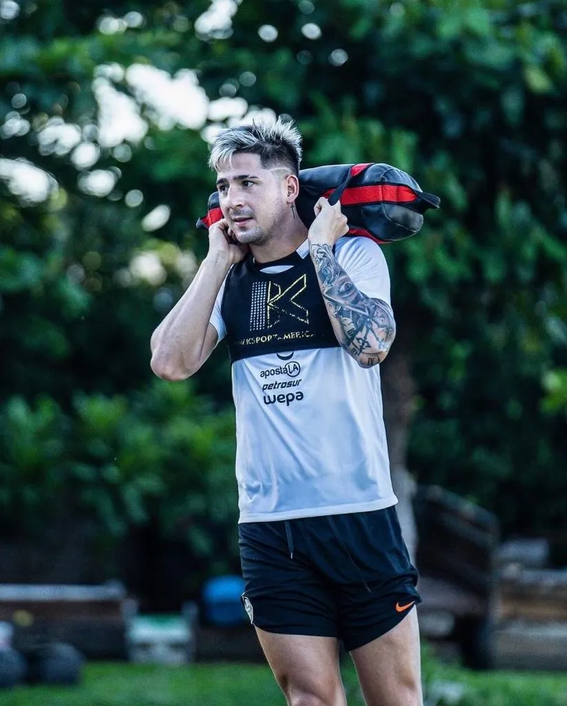Guillermo Paiva en los entrenamientos con Olimpia. (Foto: guiipaiva17)
