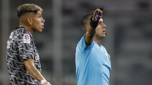 Definidos los árbitros para el partido de Colo Colo vs Unión Española.